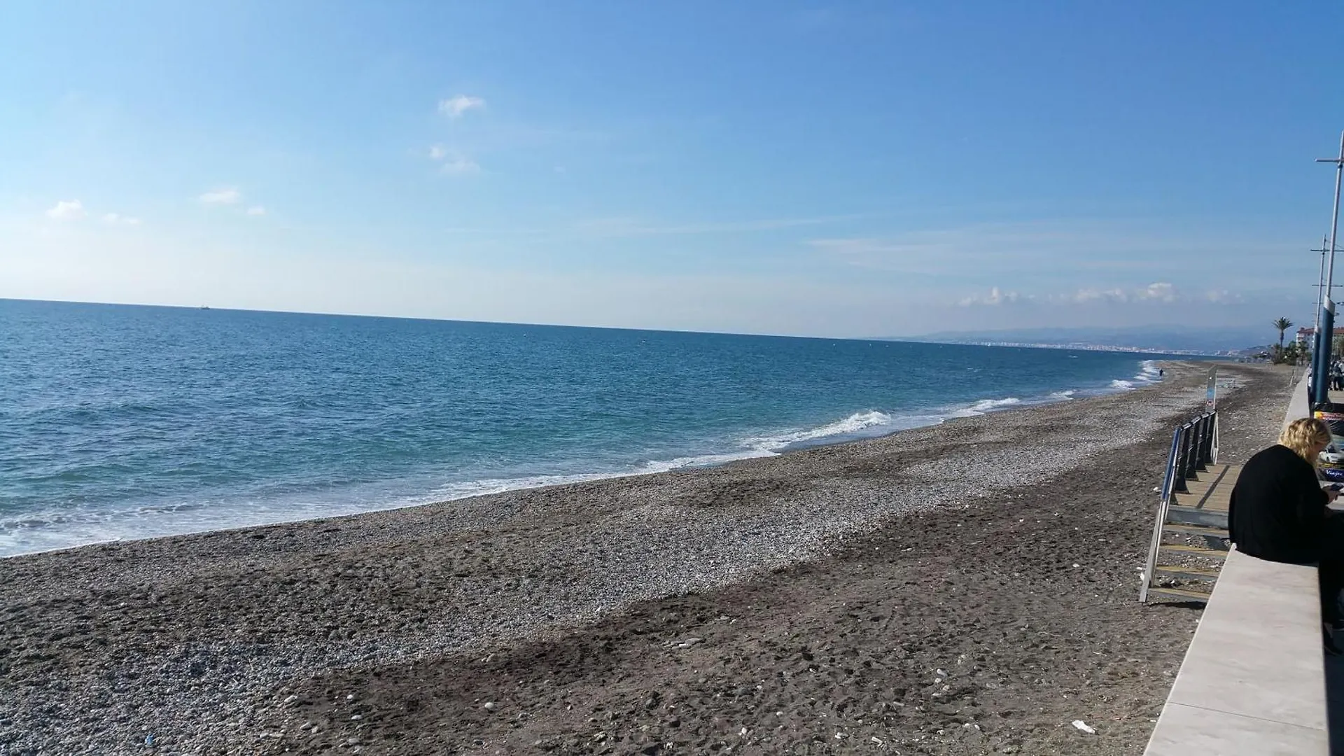 Lejlighed Helle Ferienwohnung Mit Dachterrasse Und Whirlpool Torrox Spanien