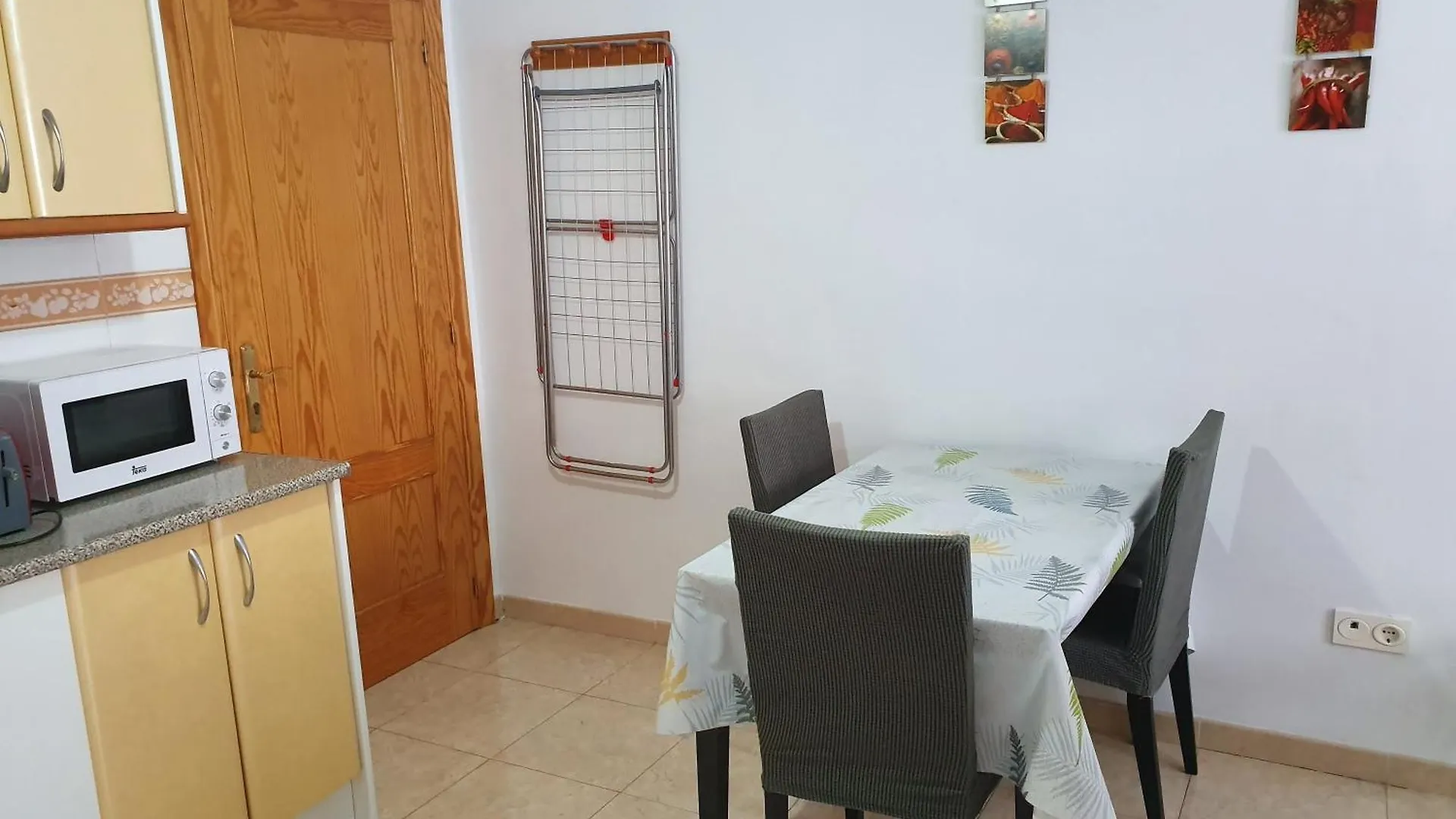 Helle Ferienwohnung Mit Dachterrasse Und Whirlpool Torrox Lejlighed